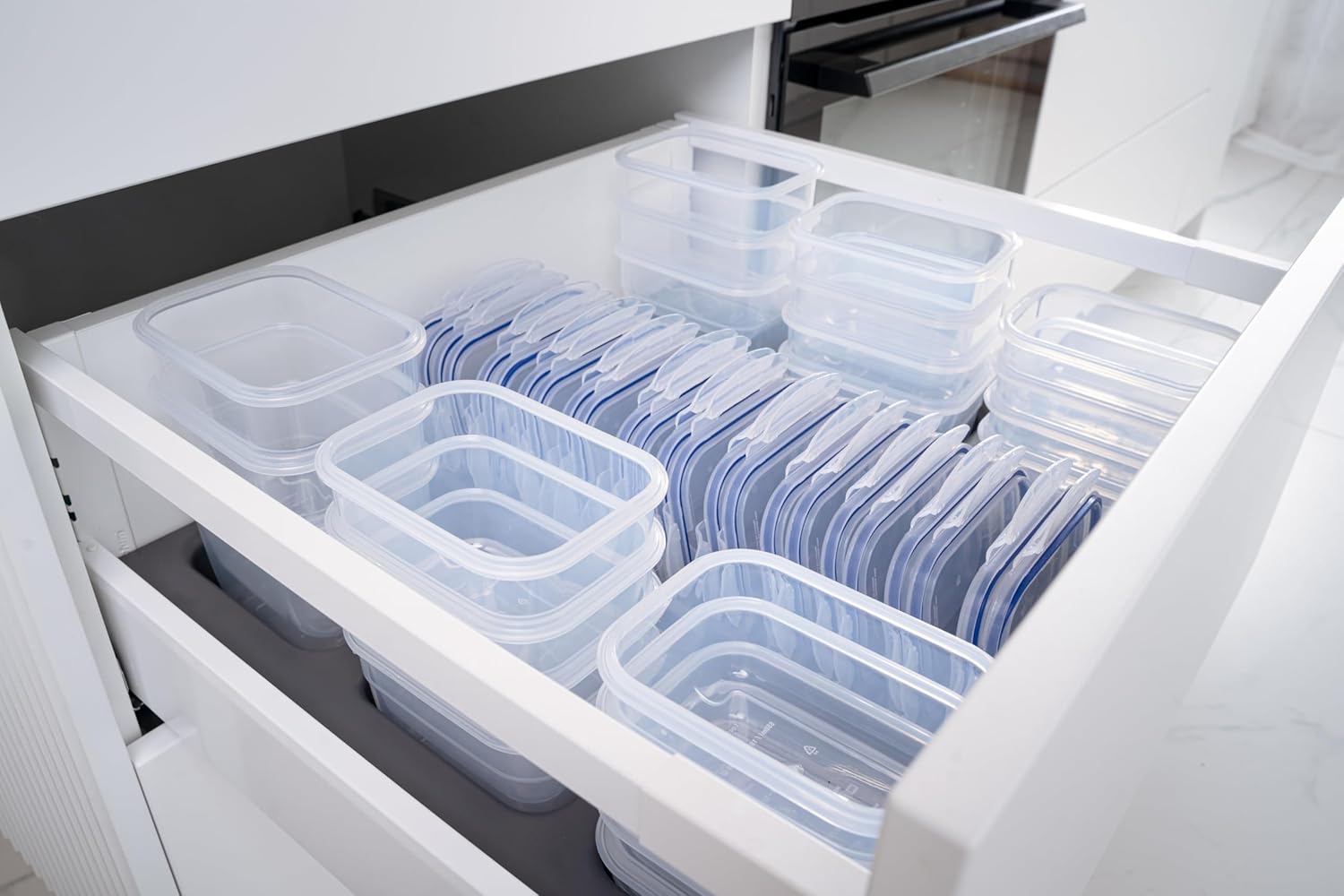 Nest24 – Küchen-Schubladen- Organizer mit 24 stapel- und nestbaren Frischhaltedosen – passend für LocknLock HSM3640. HSM3660. HSM3680 – Gesamtvolumen 18.9 l (47.3 × 51.8 × 20.0 cm)